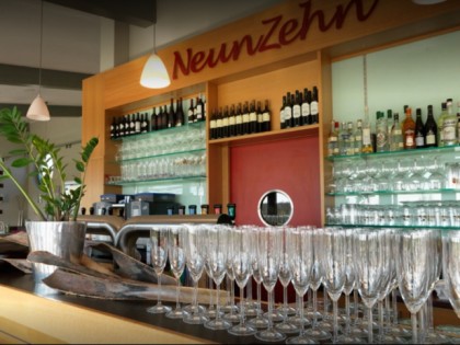 照片: Neunzehn 
